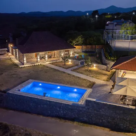 Oaza Mira Villa